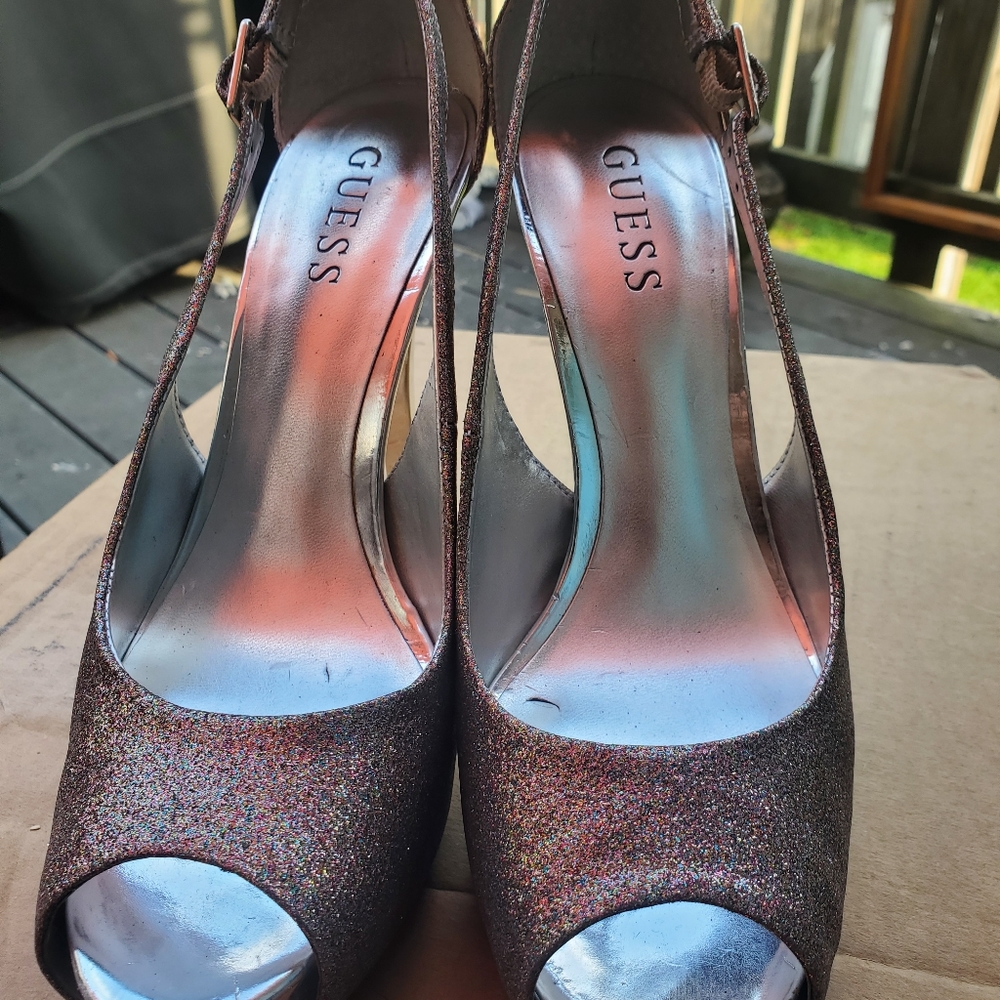 Guess alcott peep toe sandal heel size 8 silver sparkle